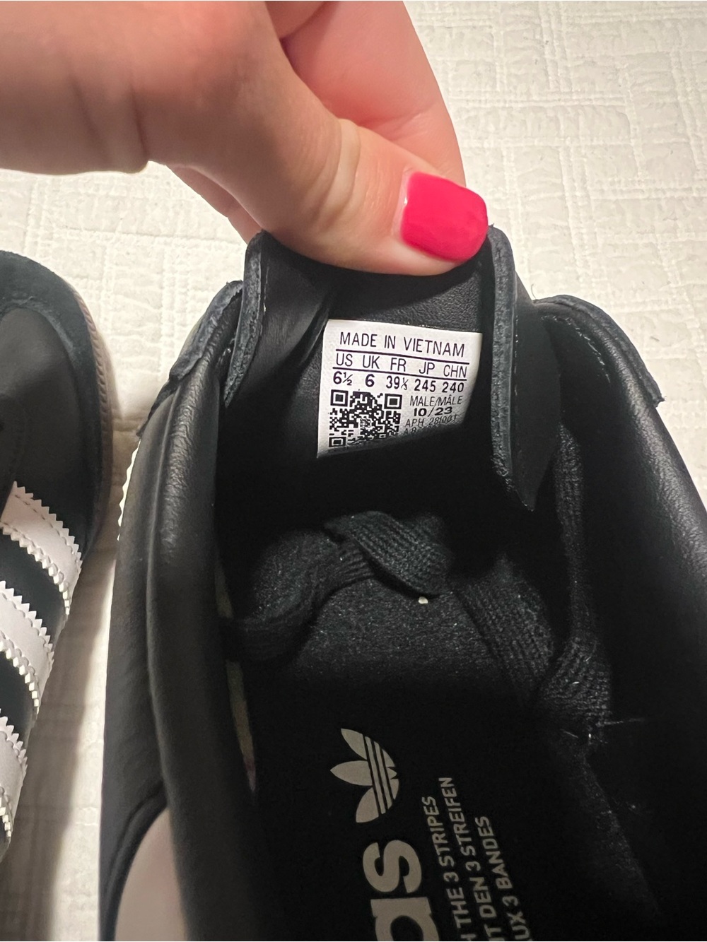 Men’s adidas Samba Low Black with White Stripes - Picture 5 of 5